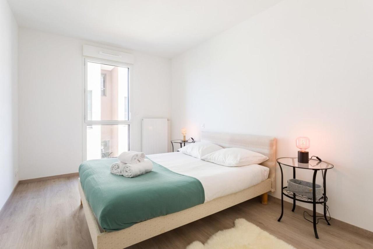 Le Rio, Appartement Avec Terrasse & Parking Rennes Kültér fotó
