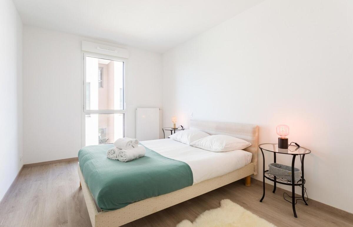 Le Rio, Appartement Avec Terrasse & Parking Rennes Kültér fotó